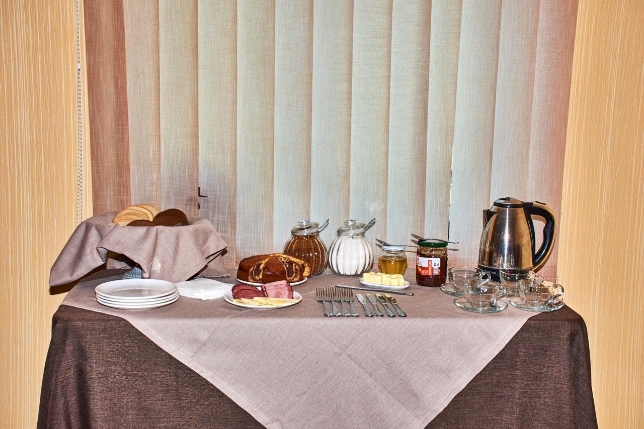 גורי Hotel Georgia מראה חיצוני תמונה
