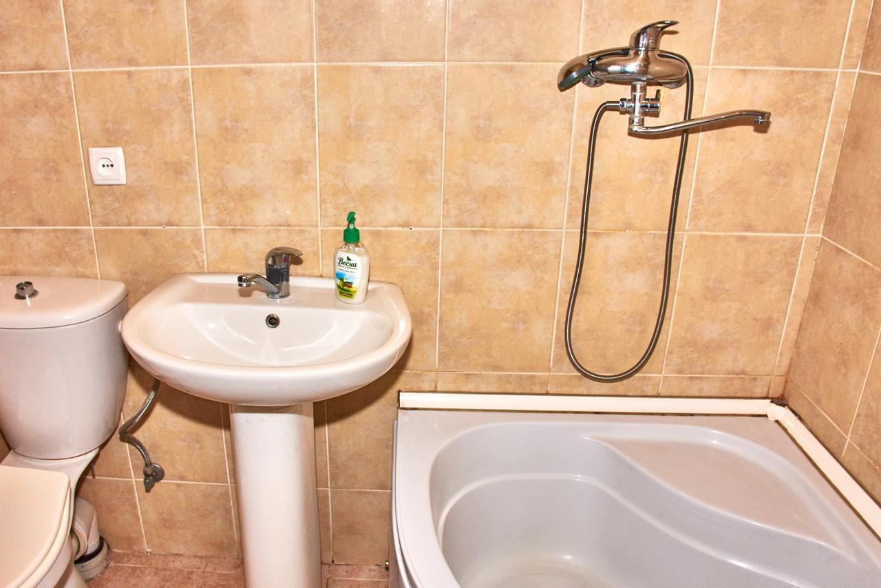 גורי Hotel Georgia מראה חיצוני תמונה
